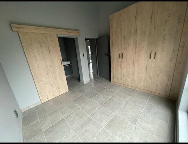 2 BEDROOM APARTMENT FOR SALE IN RUSTENBURG CENTRAL